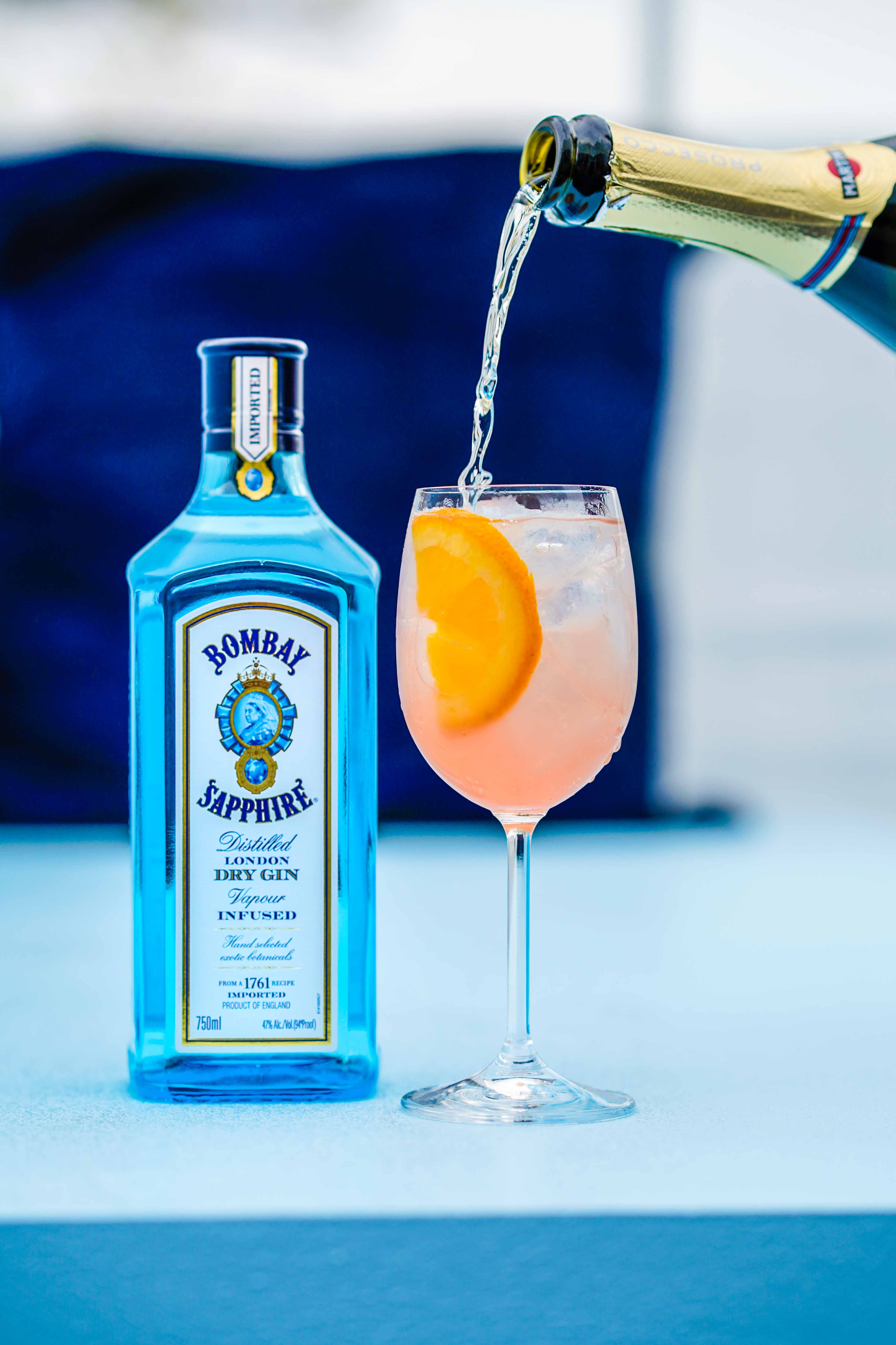 0075BombaySapphireatFRIEZEART2019JuanPatinoPhotographySpiritsAlcoholRevisedNov-22Q30