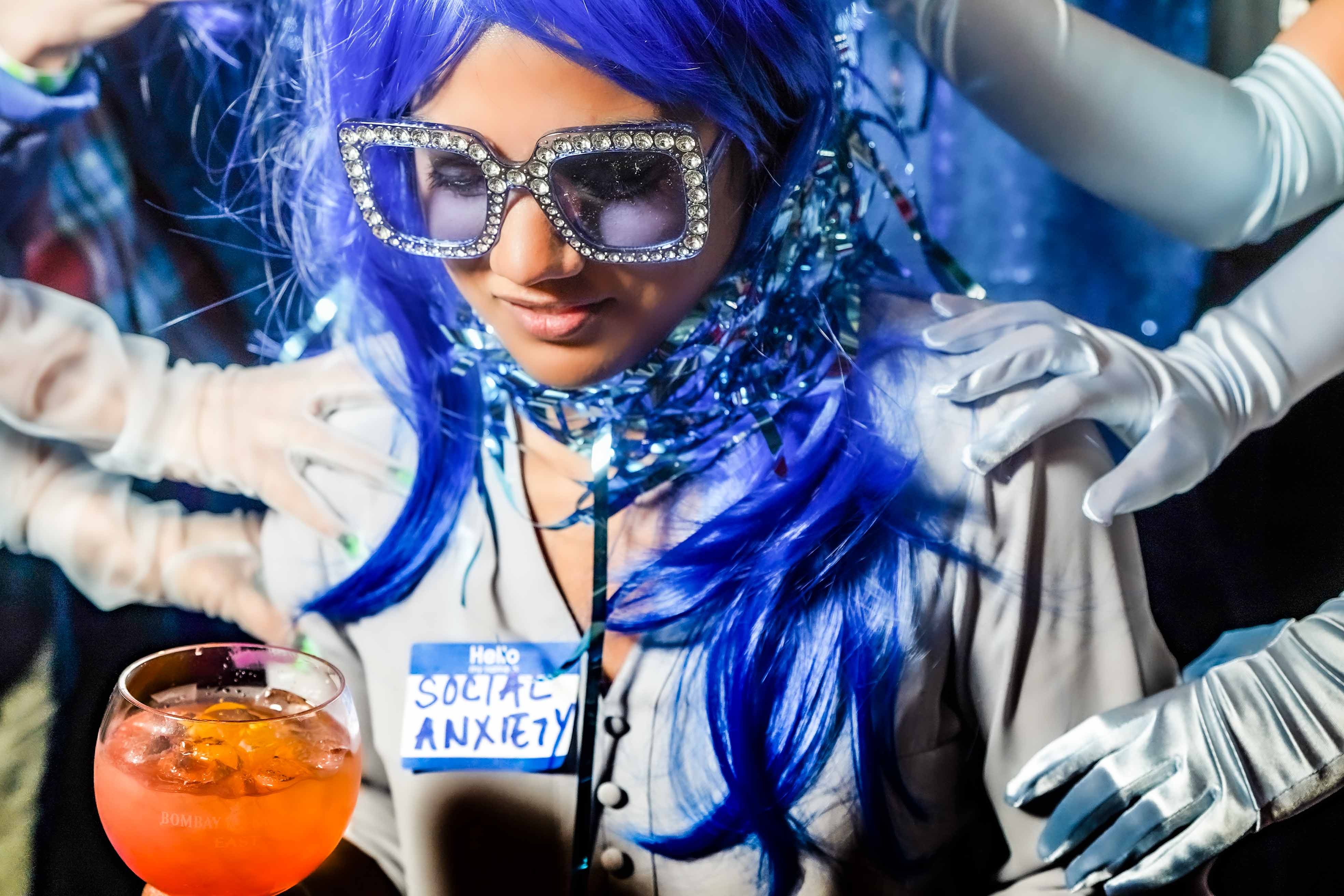 0153BombaySapphire-JESSICAWALSHTheOtherArtFairDay1FriNov82019JuanPatinoPhotographySpiritsAlcoholRevisedNov-22Q30