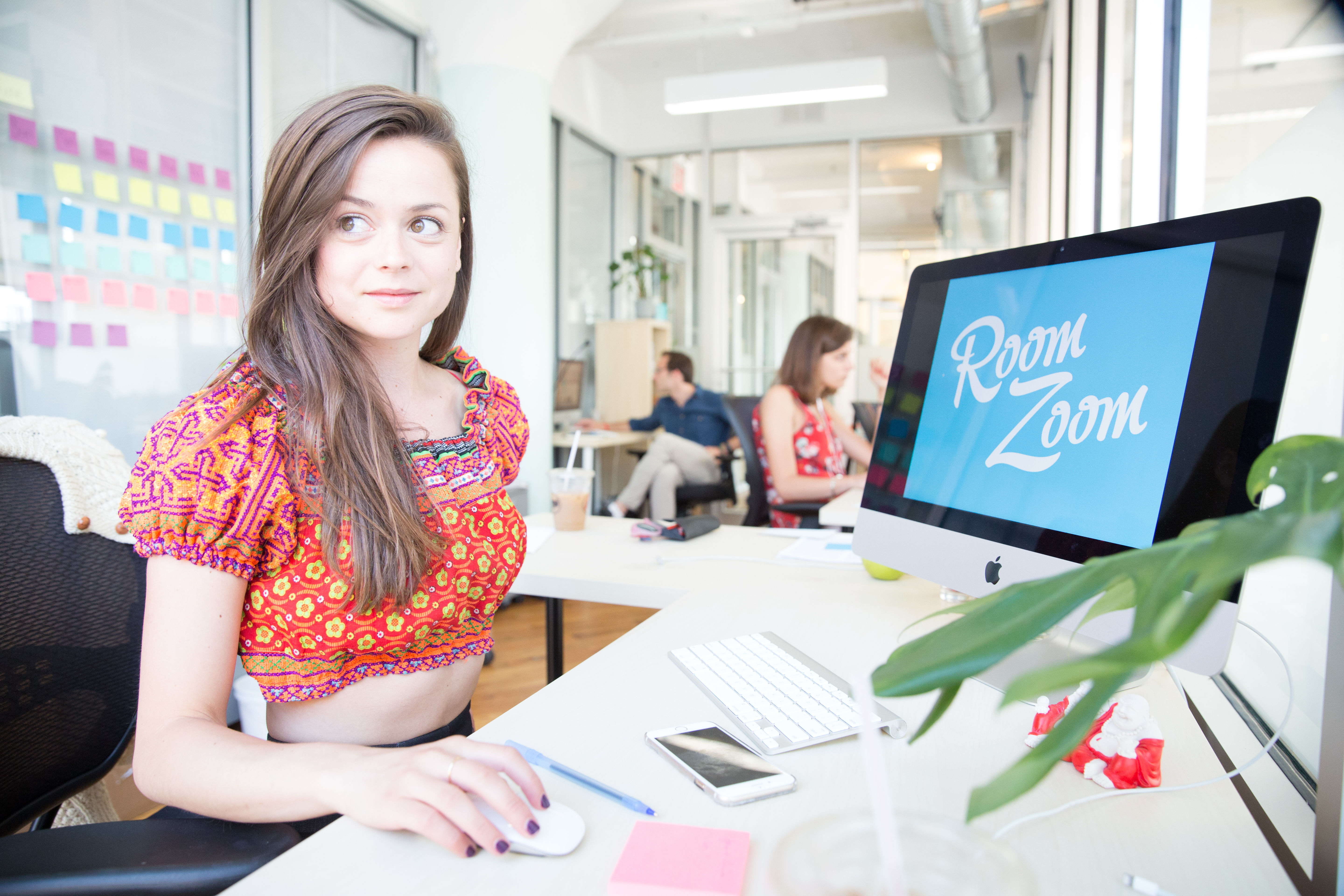 0298ROOMZOOMElienBecqueCorporateTeamPortraits2015JuanPatinoPhotography1stDeliveryUnretouchedExportQuality80
